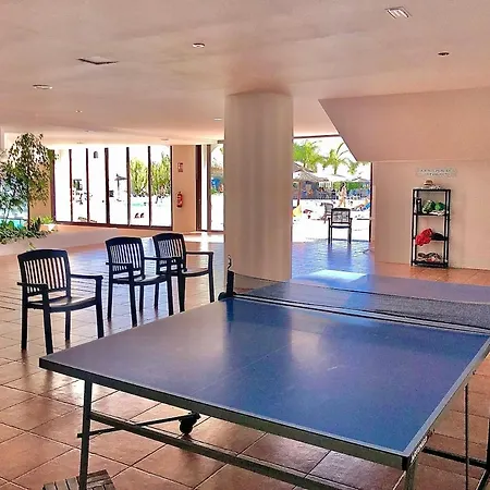 Deluxe - Oceanfront, Heated Pool *