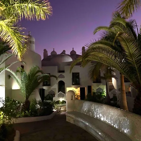 Deluxe - Oceanfront, Heated Pool *