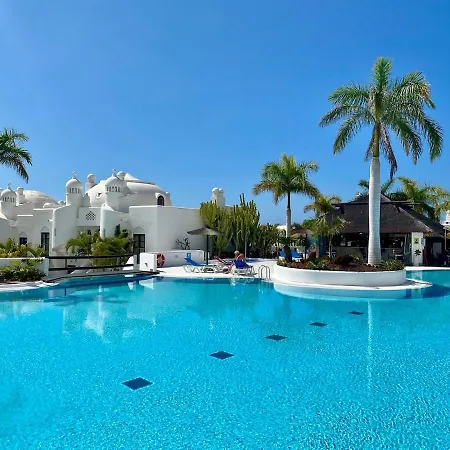 Deluxe - Oceanfront, Heated Pool *