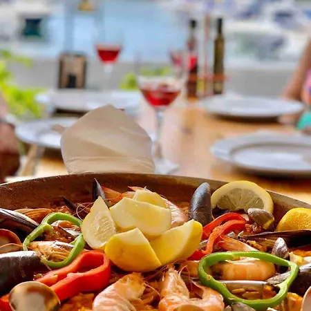 Deluxe - Oceanfront, Heated Pool