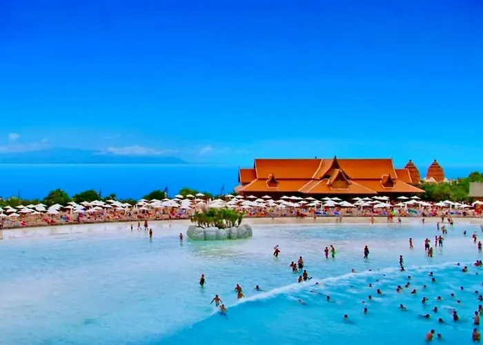 Deluxe - Oceanfront, Heated Pool * 阿德耶
