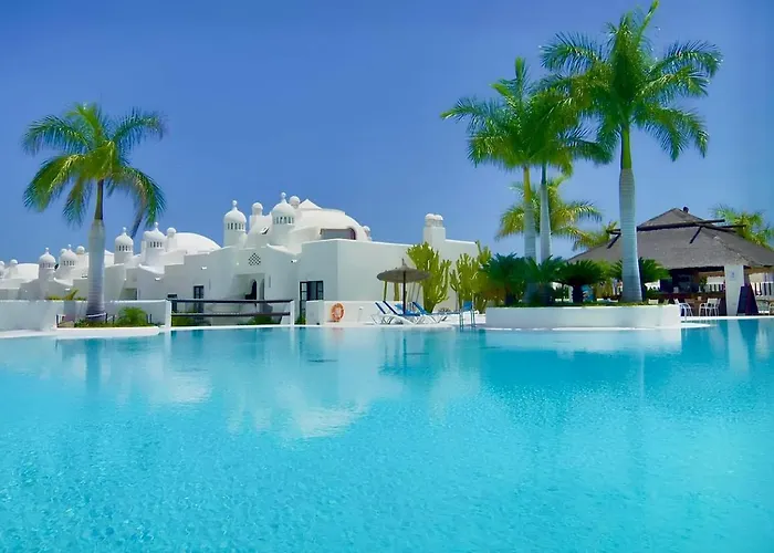 公寓 Deluxe - Oceanfront, Heated Pool 阿德耶
