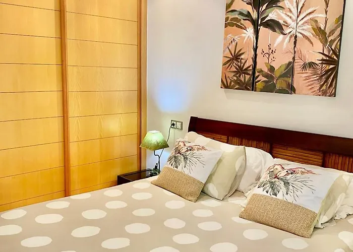 Deluxe - Oceanfront, Heated Pool 公寓 阿德耶