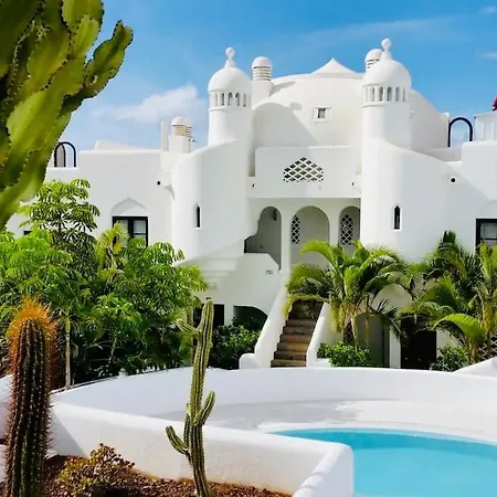 Deluxe - Oceanfront, Heated Pool Apartamento Costa Adeje (Tenerife)