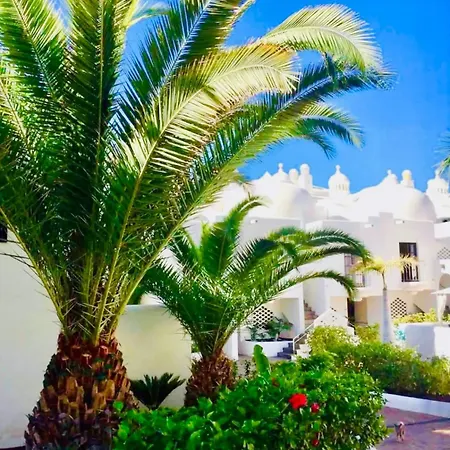 Apartamento Deluxe - Oceanfront, Heated Pool *